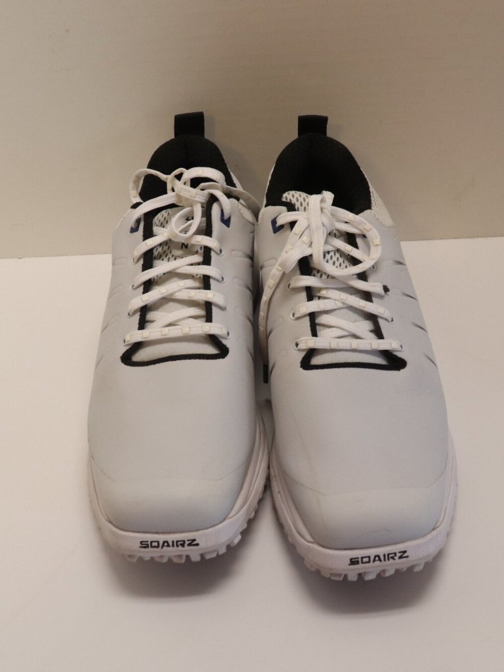 Sqairz Men's Golf Shoes Size 10.5 White with Black Accents